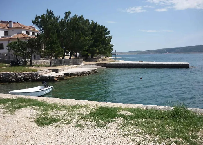 In Starigrad-paklenica 35790 아파트 스타리그라드 파클레니차