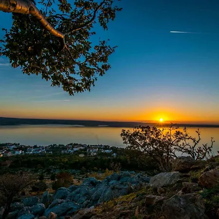In Starigrad-paklenica 35790 Апартаменты Стариград-Пакленица
